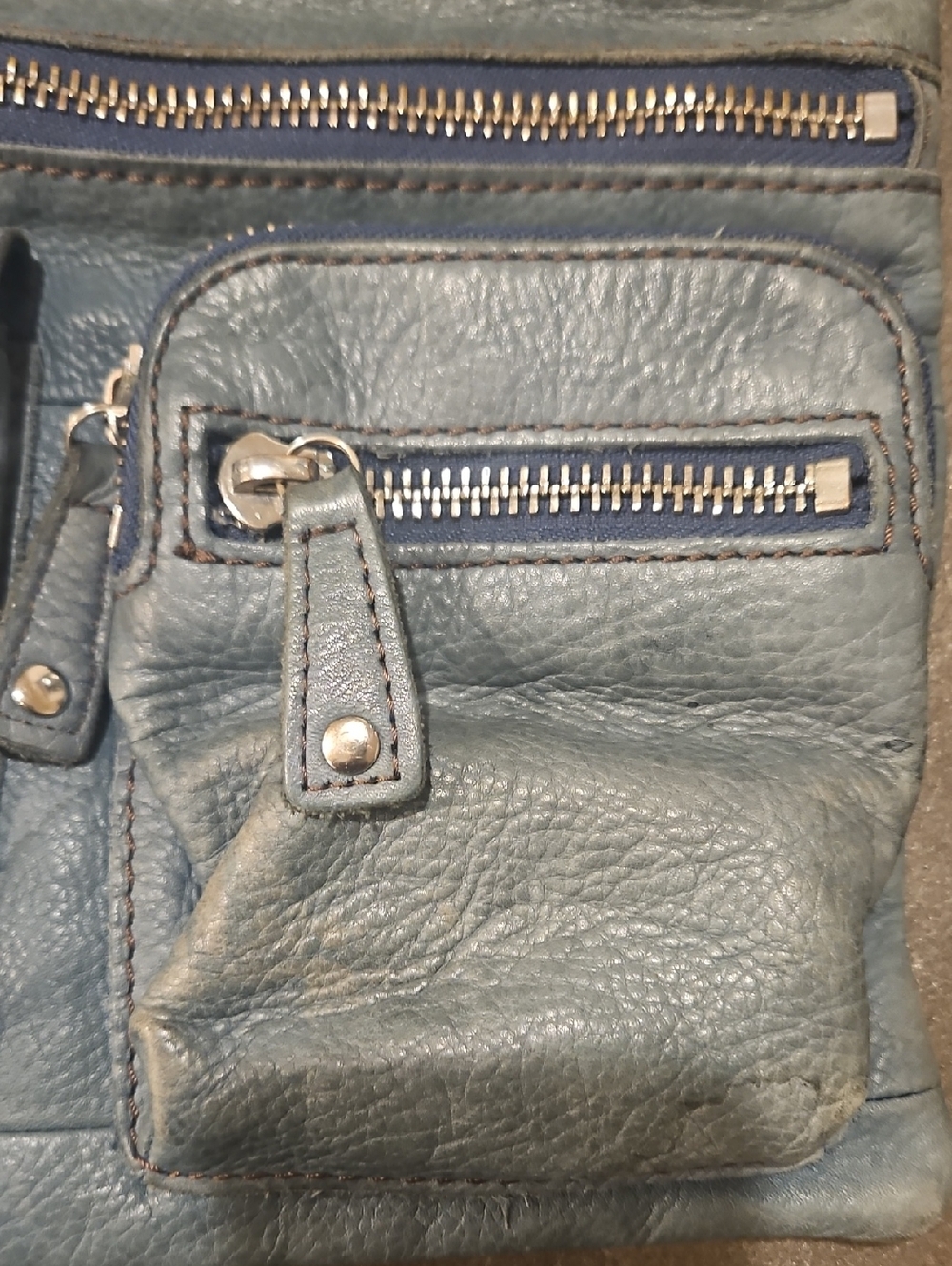 Fossil Blue Leather Crossbody Bag - Picture 3 of 8